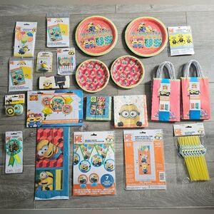 MINIONS Birthday Party Bundle NWT 🎉